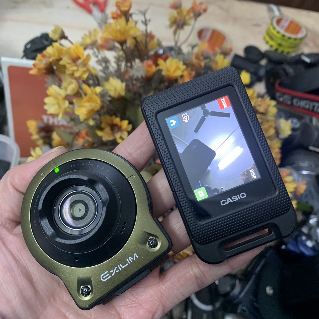 Máy ảnh Casio EX-FR10 cảm biến 14Mpx