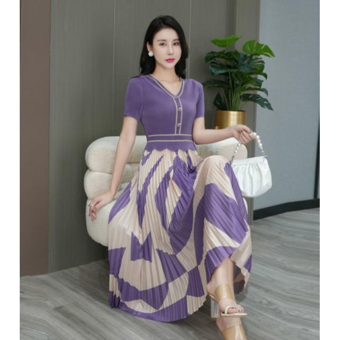 Váy Xếp Ly Ôm Eo Cổ Chữ V Phong Cách Phương Tây Thời Trang Mùa Hè 2023