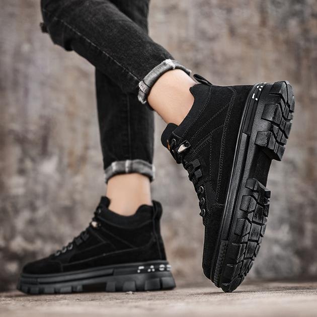 Giày Boot Nam Màu Đen POIN GN415