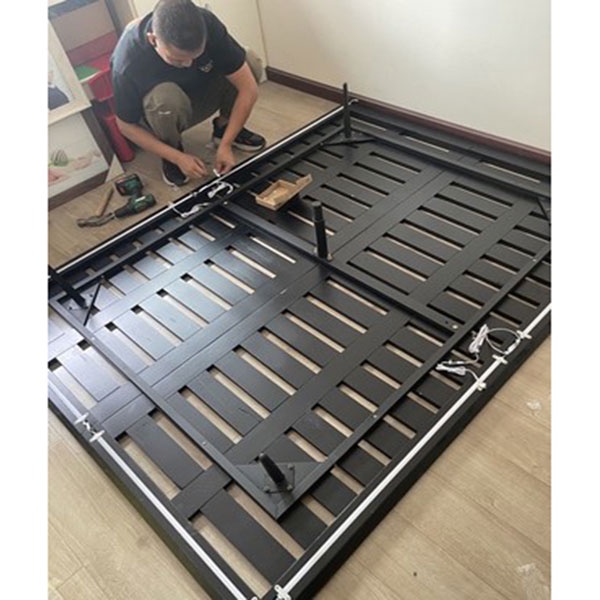 Giường treo phong cách hiện đại tối giản, giường có đèn led cảm biến siêu nhạy, khung gỗ nguyên khối, chân thép không gỉ