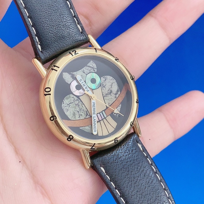 Đồng hồ si nữ hiệu Pierre Lannier Paris, mặt khảm cú mèo độc đáo, mặt tròn dây da