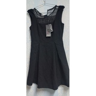 đầm body vero L