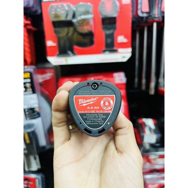 Pin High OutPut 2.5Ah và 5.0Ah M12 Milwaukee