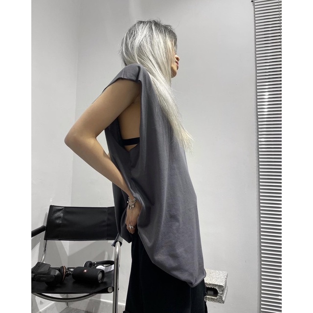 𝐎𝐯𝐞𝐫𝐬𝐢𝐳𝐞 𝐭𝐚𝐧𝐤 𝐭𝐨𝐩 - BITTER PILLS