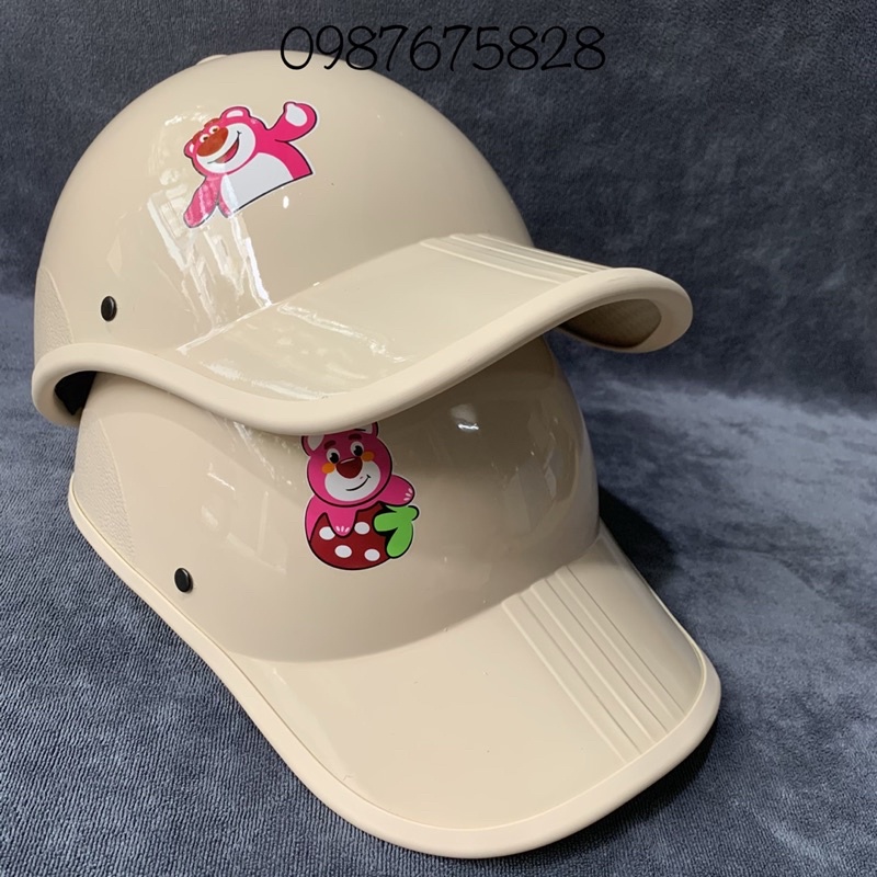 🔥 HOT TREND 🔥Nón bảo hiểm kết gấu dâu và Doraemon Chuẩn cty