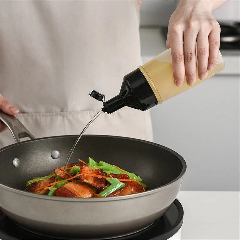 Bình Đựng Gia Vị Dạng Bóp Trong Suốt Chịu Nhiệt Cao 250ml