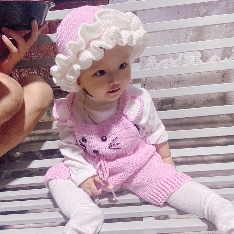 Sét yếm chuột kèm mũ hàng len móc tay