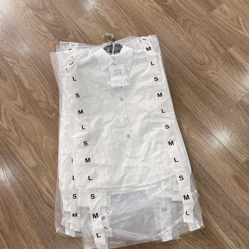 ÁO SƠ MI CÚC HÌNH HOA