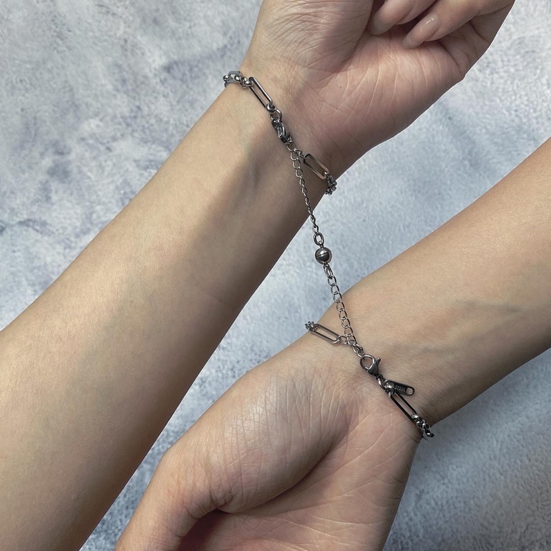 Vòng tay đôi cặp nam nữ / Gắn kết / Madde/2754