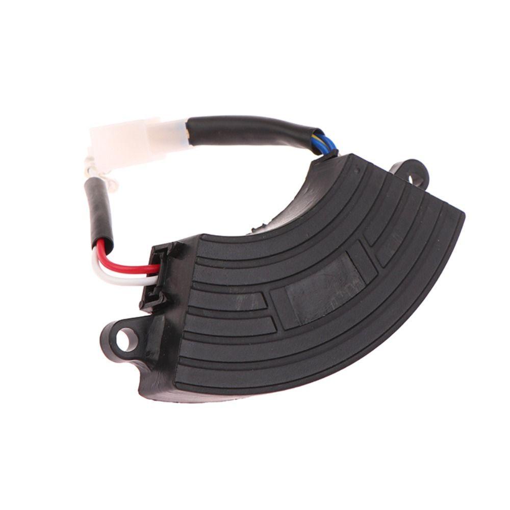 Bộ Điều Chỉnh Điện Áp DAPHS Tự Động 2KW-3KW