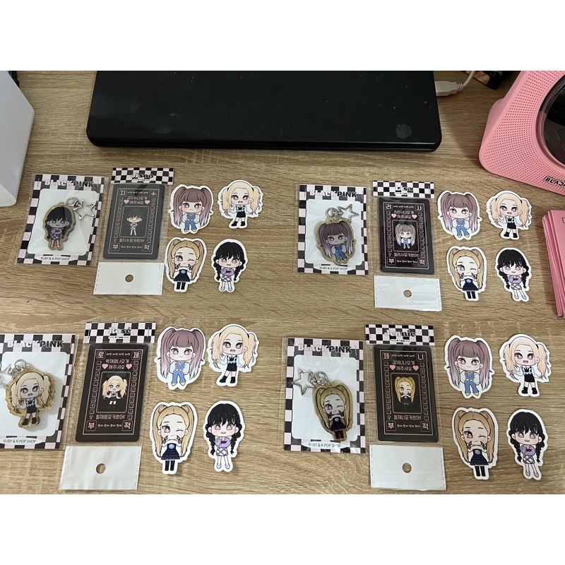 Lucky Card - thẻ bài bóc BIAS nhà BLACKPINK may mắn & Keyring BLACKPINK