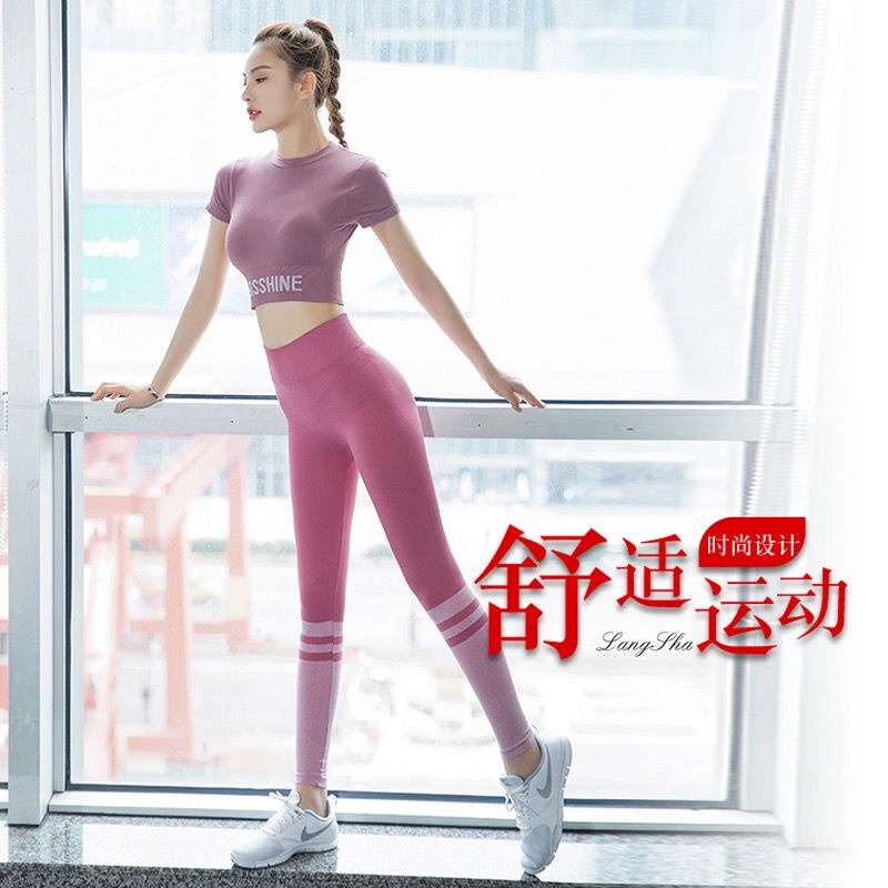 Bộ Áo Thun Tay Ngắn + Quần Dài Ôm Dáng Thoáng Khí Phong Cách Thể Thao Thời Trang Cho Nữ