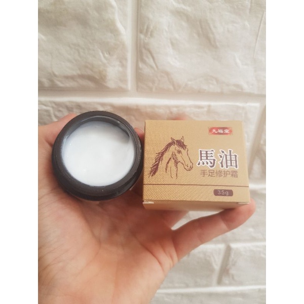 Kem dầu ngựa nứt gót chân (Hàng nội địa)