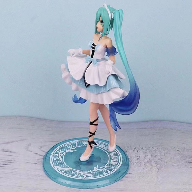Mô Hình Nhân Vật Hatsune Miku 20CM Dễ Thương