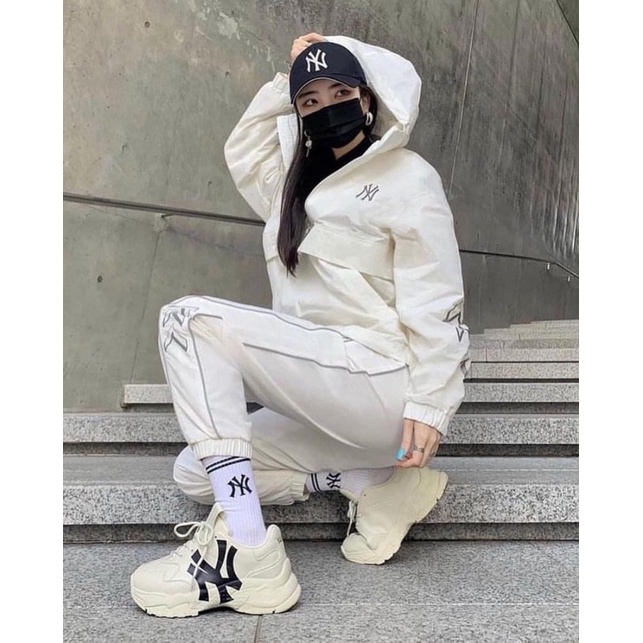 Giày MLB be chữ NY đen