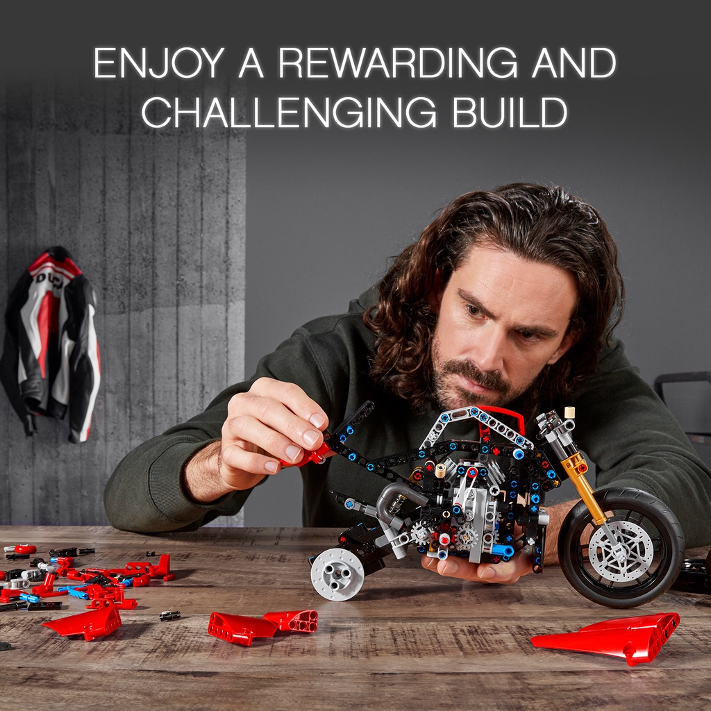 Bộ Đồ Chơi Lắp Ráp lego Hình Xe Hơi ducati panigale v4 r 42107  lego