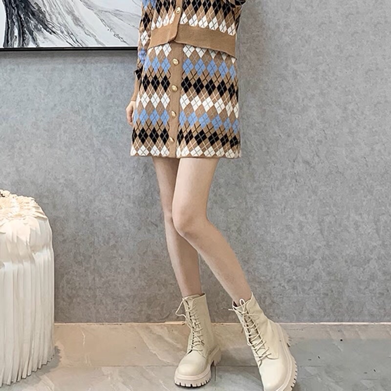 Chân váy len phối màu