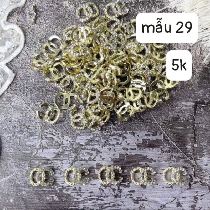 Charm chữ thương hiệu Channel - charm nail giá rẻ