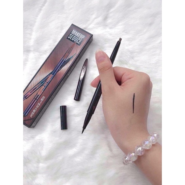 Bút 2 đầu kẻ mắt kèm kẻ mày 2 in 1 Novo seduce makeup no 1