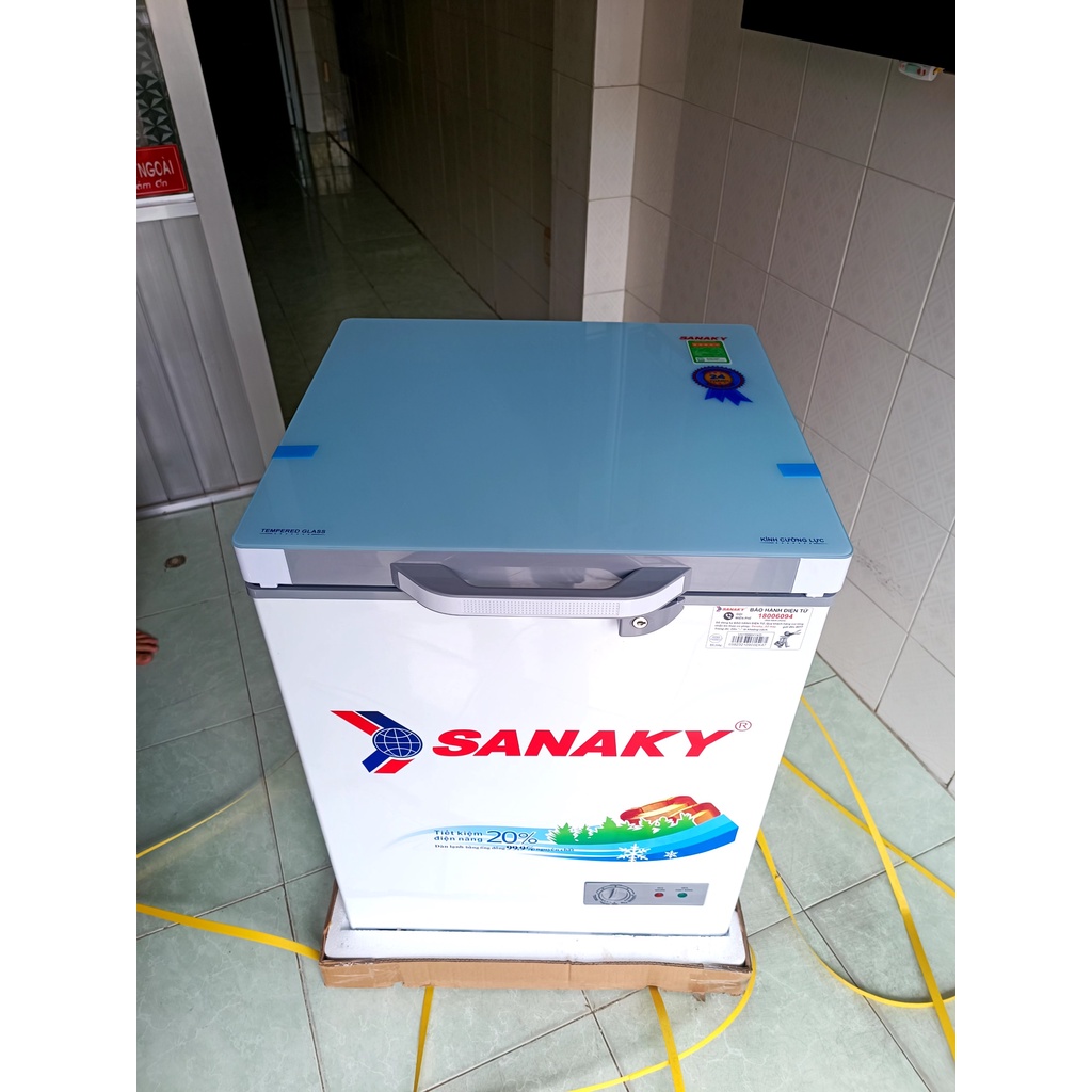 Tủ Đông kính cường lực Sanaky VH-1599HYKD
