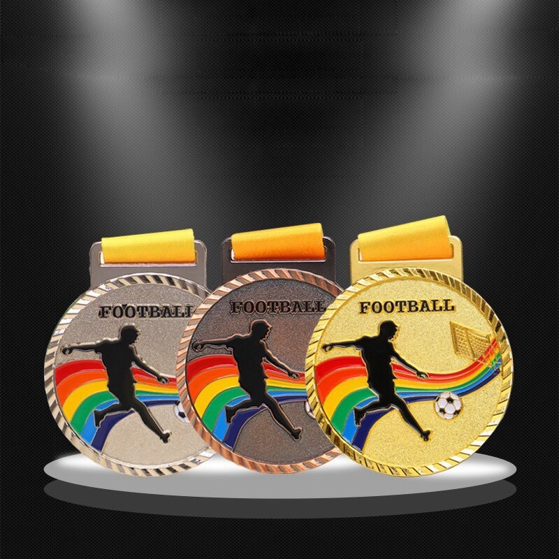 Sỉ Huy chương bóng đá cao cấp, Vàng, Bạc, Đồng
