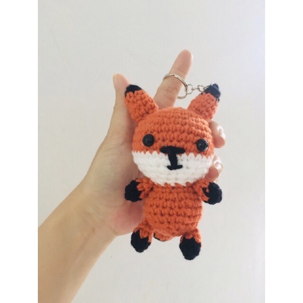 Móc khoá cáo bằng len handmade