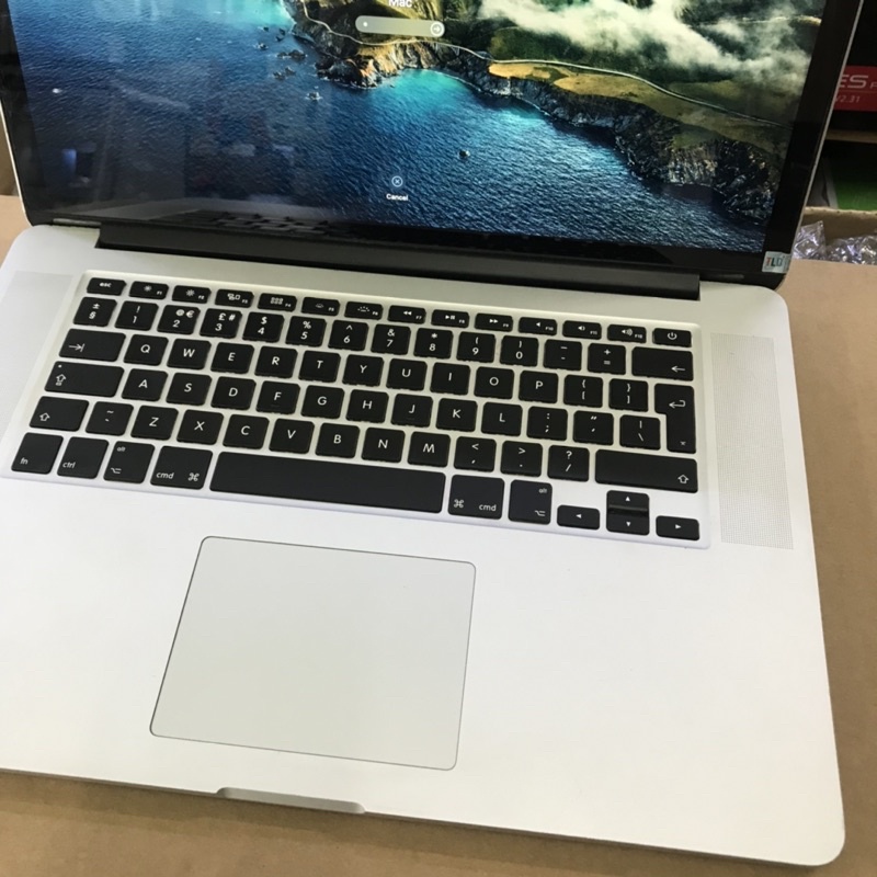 Máy tính Macbook Retina 15 inch, CPU Core i7, SSD 256GB, Ram 16GB