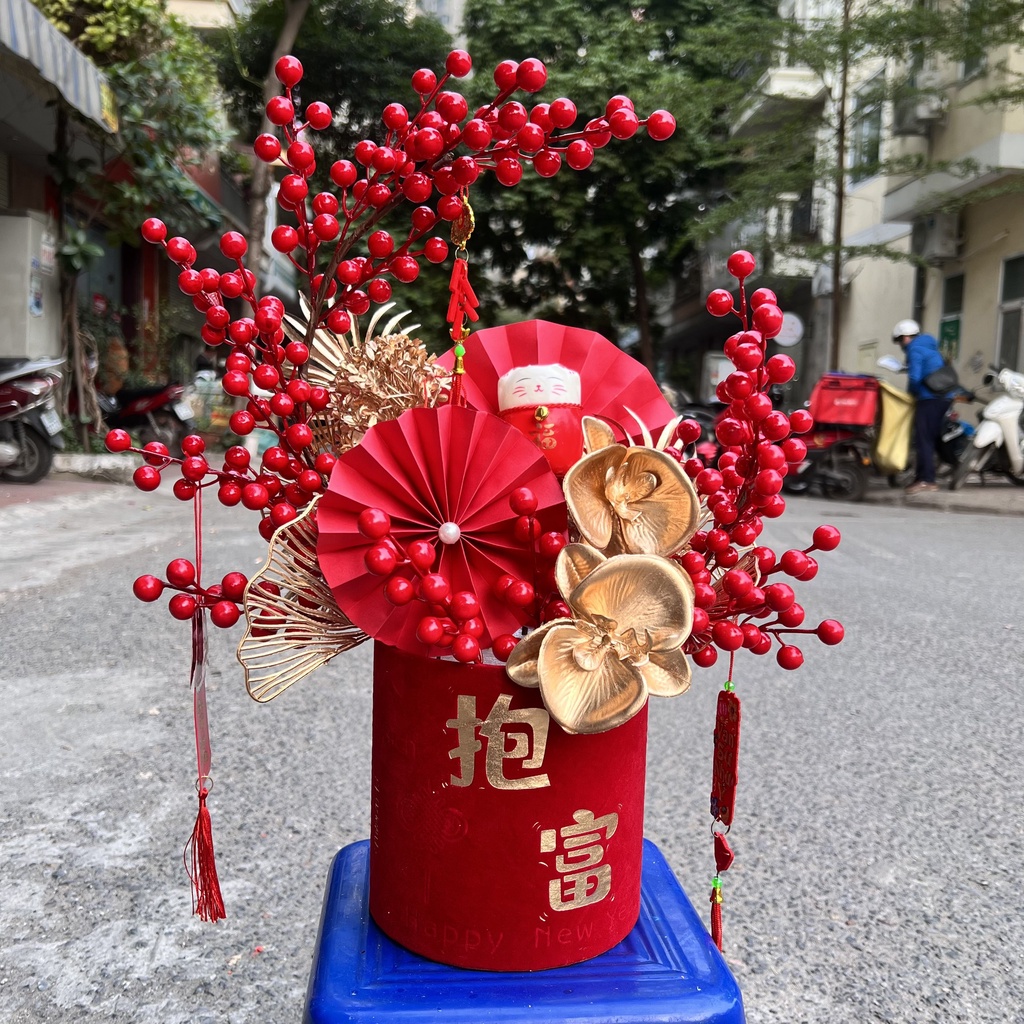 Bình hoa đào đông hộp trụ nhung mèo thần tài decor trang trí Tết mẫu mới 2023 Xuân Quý Mão cao 50cm rộng 40cm