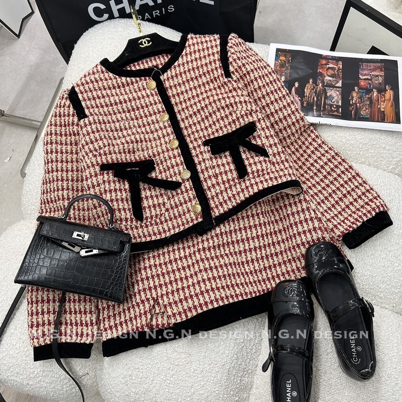 Sét dạ kẻ đỏ đính nơ viền nhung