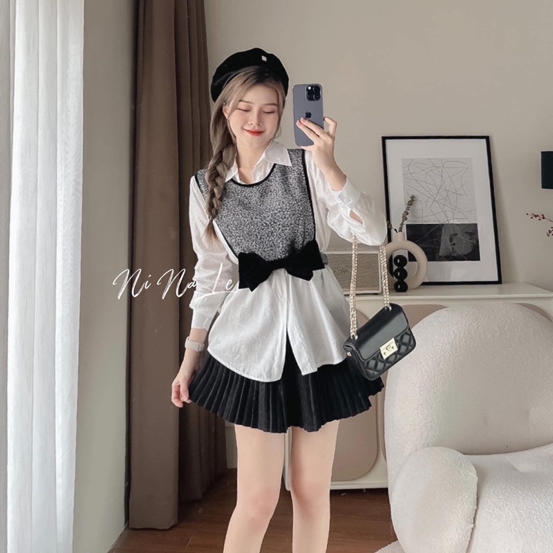 Sét 3 chi tiết:sơ mi thụng mix yếm gile dạ phối nơ nhung cực xinh nha 😍 có kèm chân váy chất tuyết mưa, xếp ly chuẩn mẫu