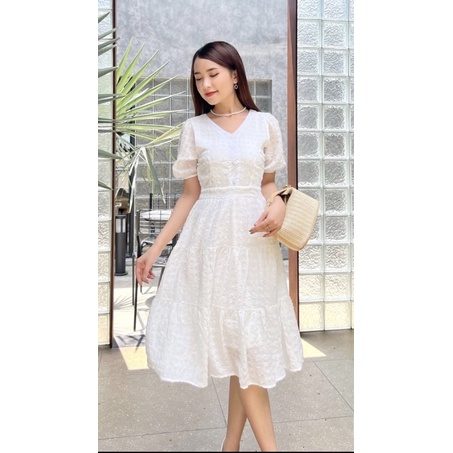 Thanh lý đầm trắng