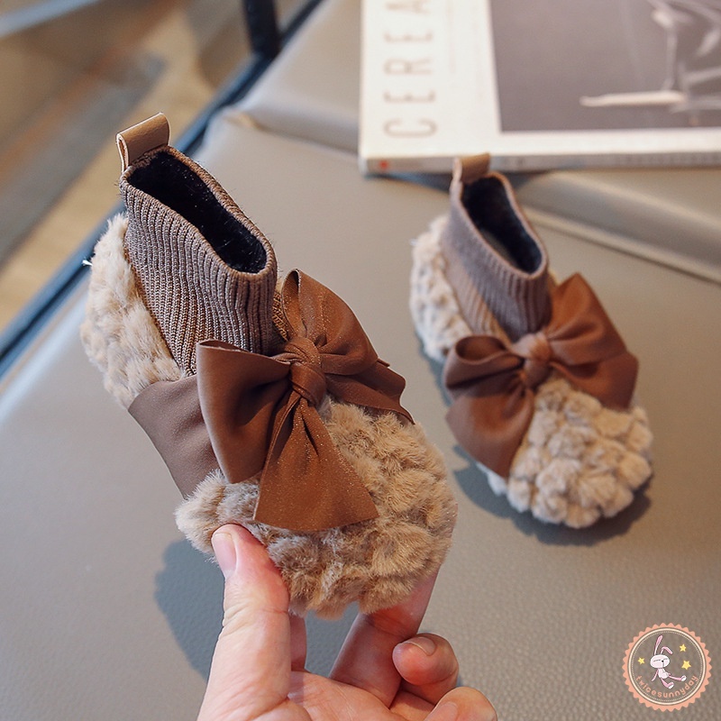 Giày Bốt Công Chúa Lông Nhung Mềm Mại Chống Trượt Cho Bé Gái Tập Đi Walkers