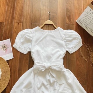 Đầm váy trắng dây thắt chéo eo lệch tà