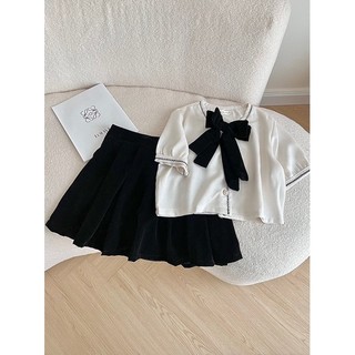 Set S4 áo kèm chân váy dập li