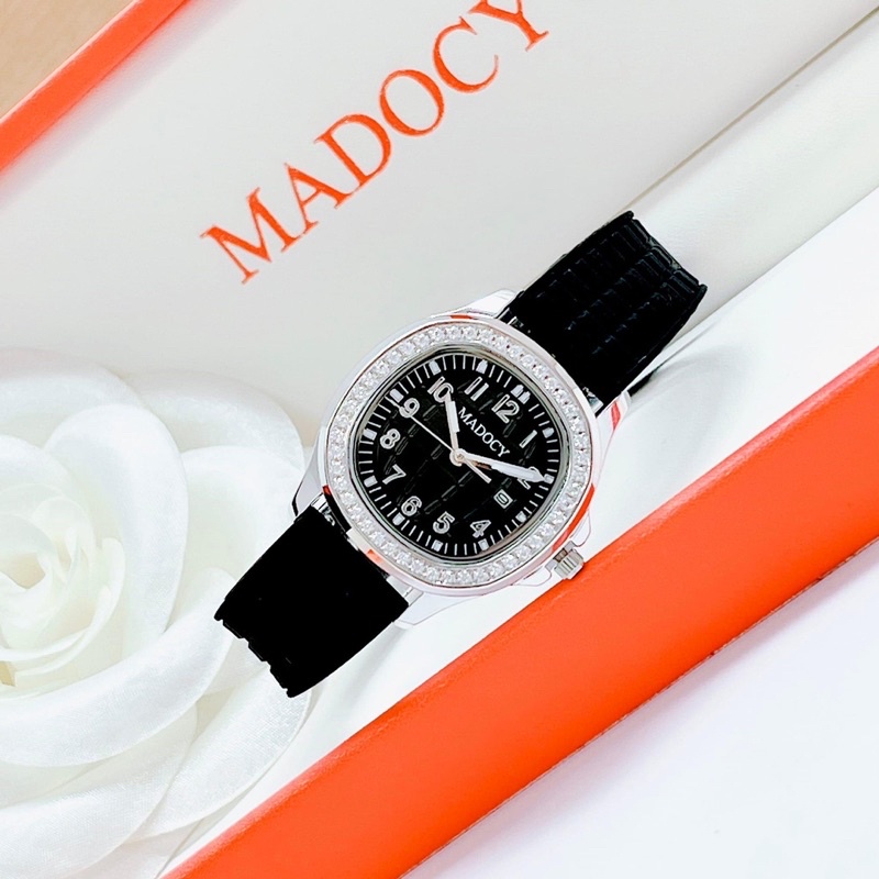 Đồng hồ nữ Madocy 81698 chính hãng mặt vuông đính đá dây silicon siz 32mm