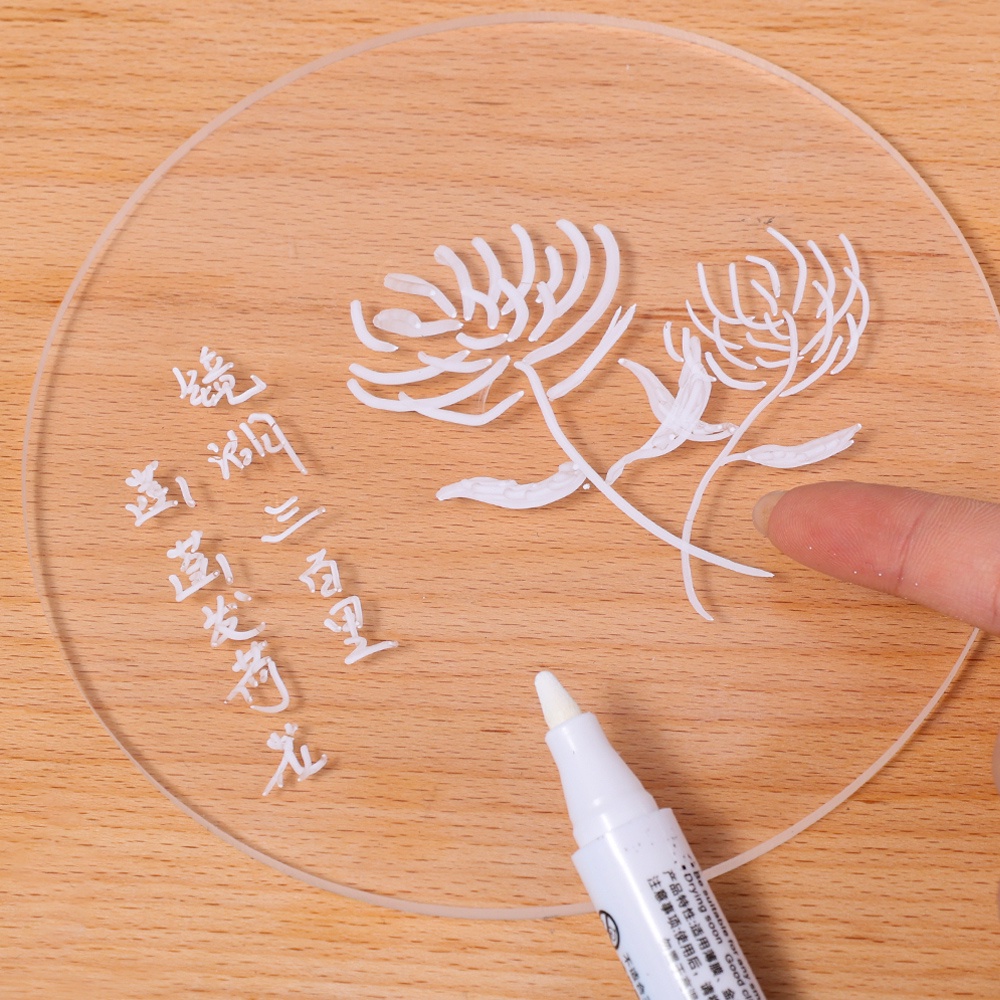 1 Bút Đánh Dấu Chống Thấm Nước Màu Trắng