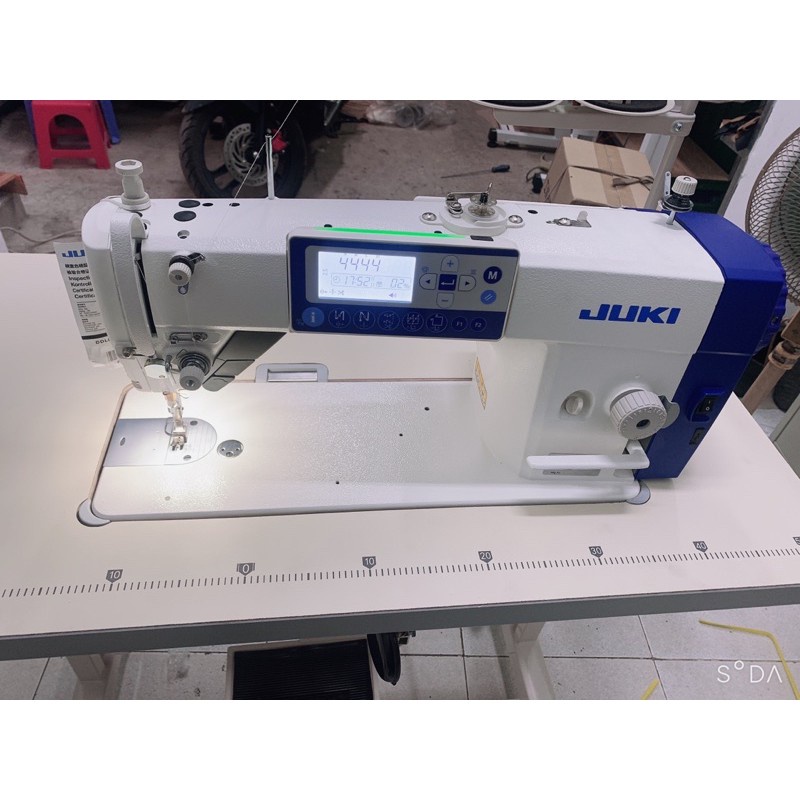 MÁY MAY 1 KIM ĐIỆN TỬ CÔNG NGHIỆP JUKI DDL-8000A CHÍNH HÃNG