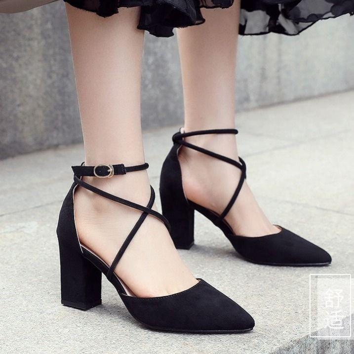 Giày cao gót vuông 7p bít mũi chất liệu da nhung chiến binh dây mảnh chéo chân