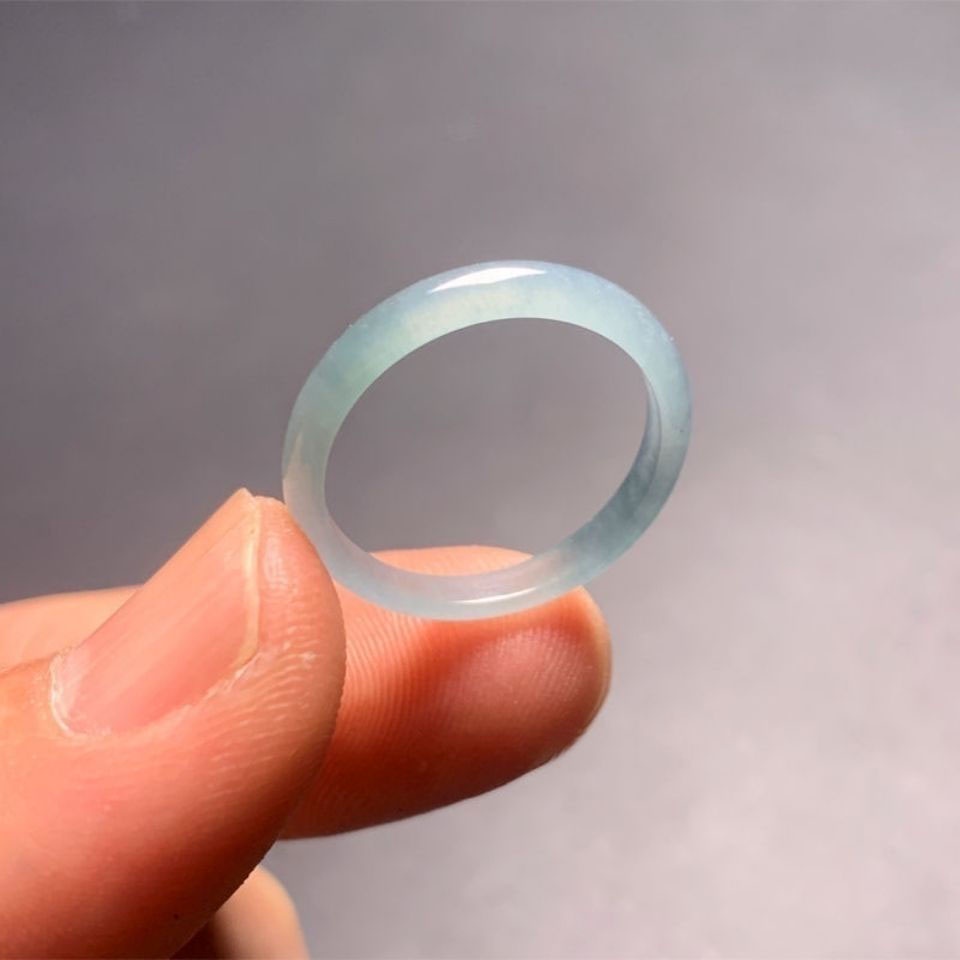 Nhẫn Ngọc Bích Mỏng Nhẹ Tự Nhiên