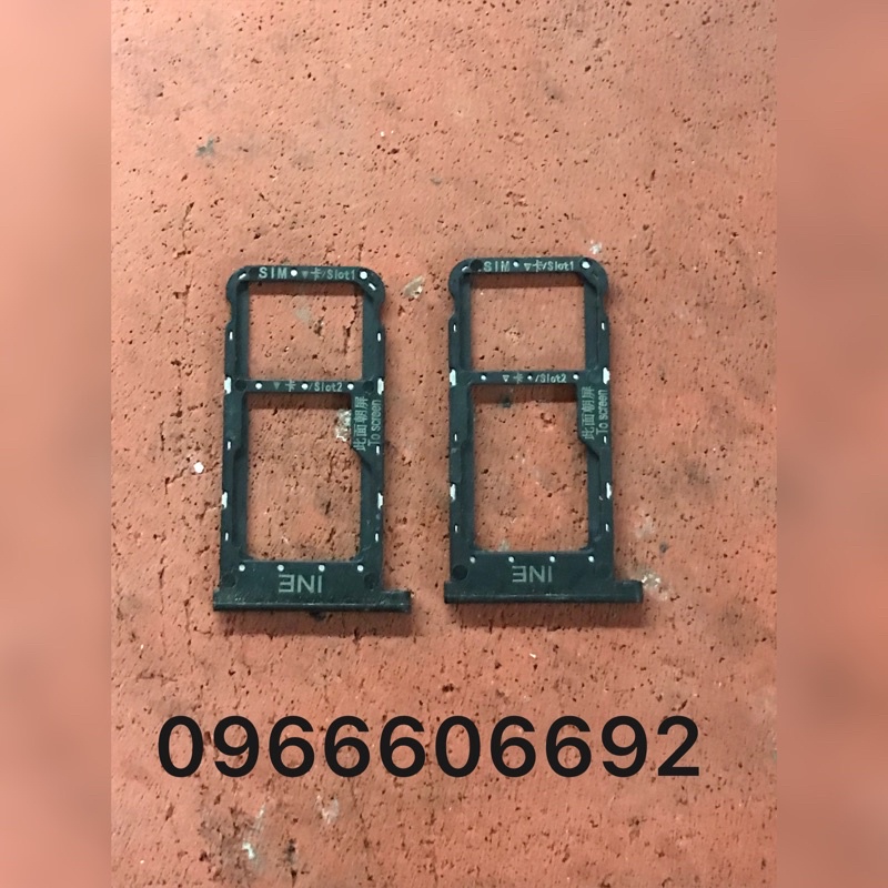 Khay Sim Huwei Nova 3i zin bóc máy