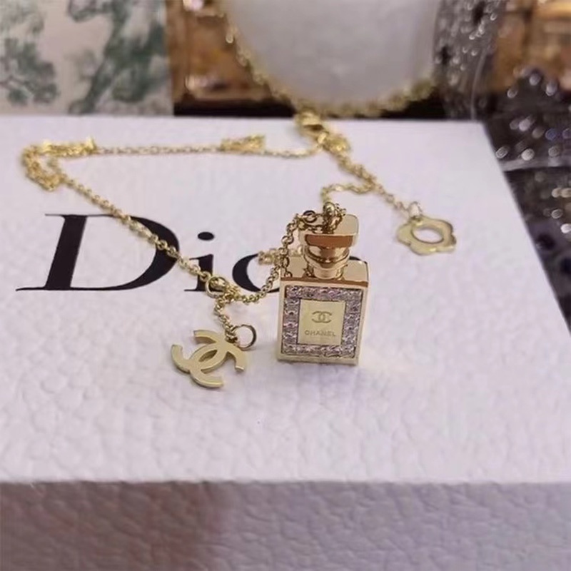 Dây Chuyền Mạ Vàng 18K Đính Đá Sang Trọng Cho Nữ