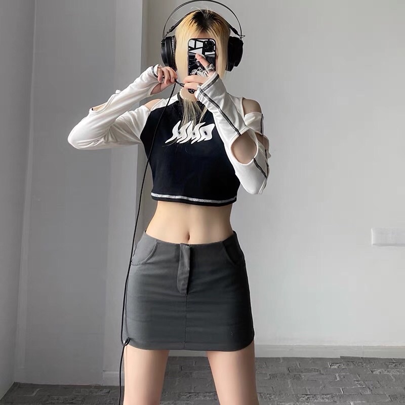 Bộ mùa hè nữ Croptop dài tay hở vai áo dáng lửng khoe eo xinh in nhiệt hình đang hot phối quần 2023 đẹp sẵn