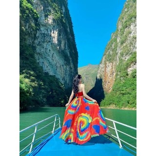 Sét chân váy maxi dập ly áo cổ yếm du lịch