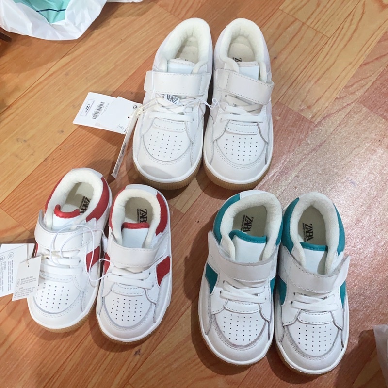Giày zara cho bé trắng phối navy xuất dư xịn