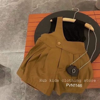 Bộ bé gái,Set quần yếm chéo nâu áo đen cho bé gái