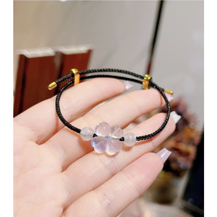 vòng cỏ 4 lá đá moon mặt trăng VIP ánh xanh mạnh