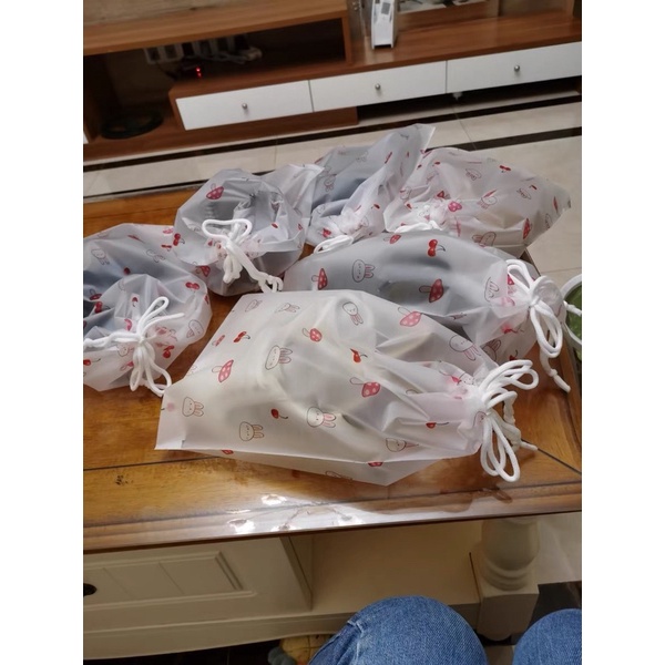 Túi rút đựng doll/ mĩ phẩm .