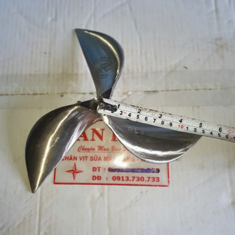 Chân vịt inox máy xăng honda 6.5 vangrua6.0 máy nhong  cam kết như hình giá sỉ