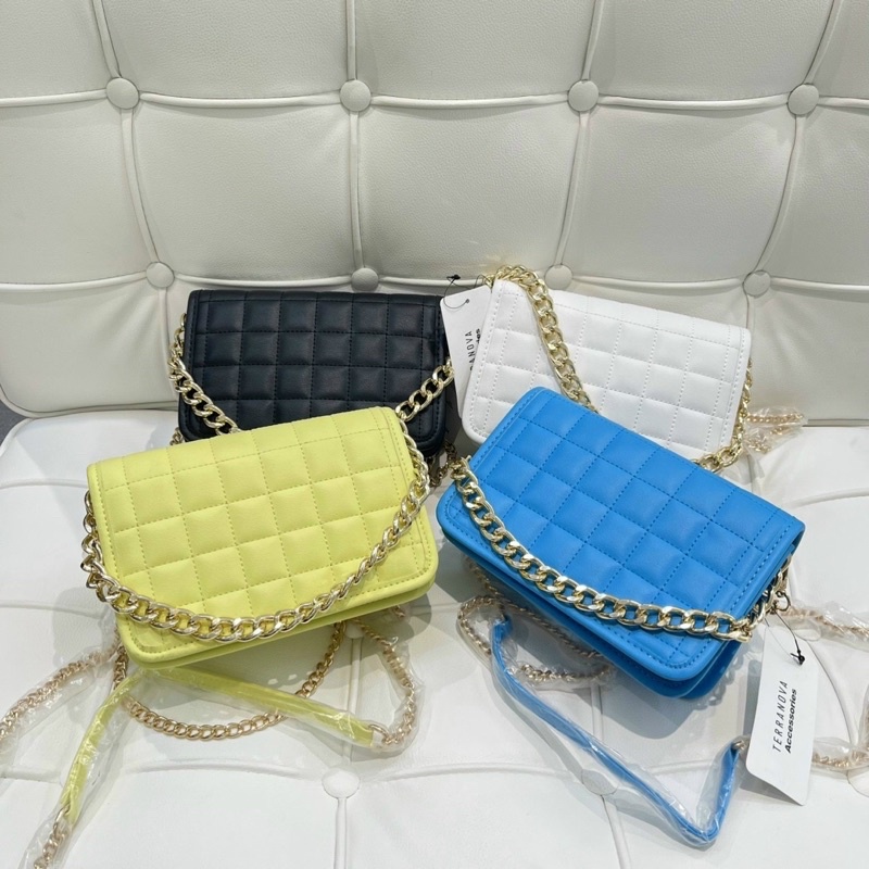 Túi xuất âu nắp gập