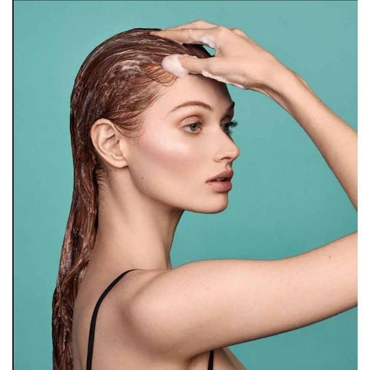 Dầu gội làm sạch sâu, nuôi dưỡng da đầu, giúp tóc chắc khỏe Hush & Hush DeeplyRooted Shampoo 200ml